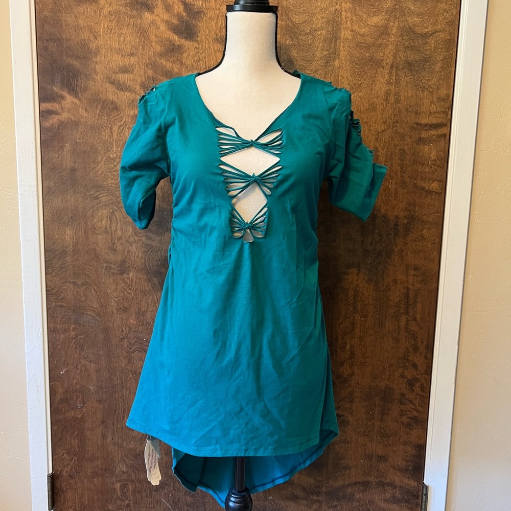 NWT Teal Stretchy Hi-Lo Top